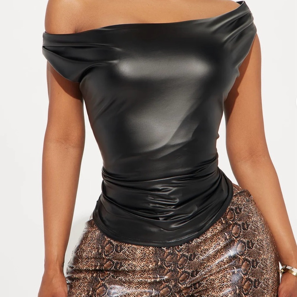 Fashion Nova Black Asymmetrical Ruched Blouse